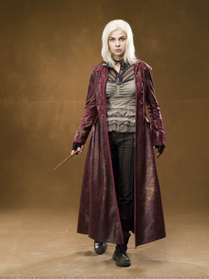http://images.wikia.com/harrypotter/...1/1a/Tonks.jpg