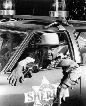 Sheriff Buford T. Justice (Jackie Gleason) in Smokey and the Bandit ...