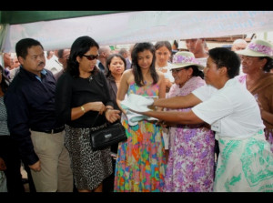 ... -blog.net/photo-1962767-001c-Mialy-RAJOELINA-ANALAVORY-6993_JPG.html