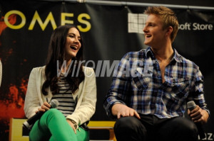 Isabelle Fuhrman and Alexander Ludwig