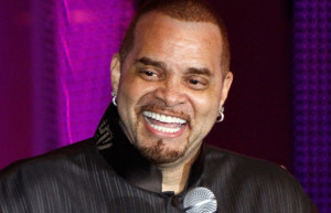 sinbad claims bankruptcy sinbad bankrupt 90s comedian sinbad claims he ...