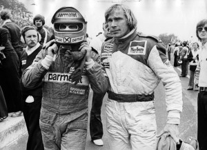 Niki Lauda e James Hunt: ai loro duelli in gara e alla loro amicizia ...