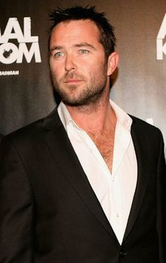 Sullivan Stapleton at the Australians in Film 2nd Annual Awards Gala