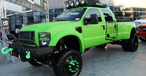 Ford 4X4 Lifted Pickup Truck