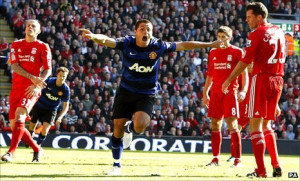 Javier Hernandez scored Manchester United's goal after coming off the ...