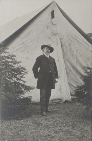 File Name : 306633-buffalo-bill.jpg Resolution : 605 x 925 pixel Image ...