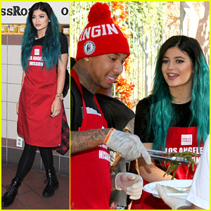 Kylie Jenner amp Tyga Fuel More Dating Rumors With Holiday Shopping