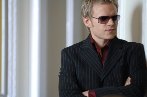 ... titles hustle names marc warren still of marc warren in hustle