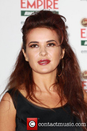 ... .com/pages/Kierston-Wareing/112522145427681 Twitter @Kierstonactress