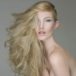 valeria orlando official website: makeup artist and hair stylist
