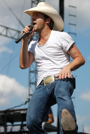 Justin Moore :): Concerts, Favorite Music, Sexy, Country Boys, Cowboys ...