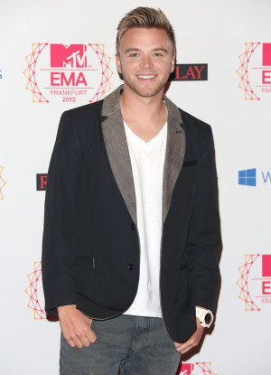 brett-davern-mtv-ema-s-2012-01