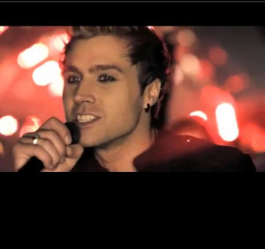 Matt Walst in music video for move your body by my darkest days. Love ...