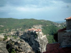 Download 1600x1200 Meteora Greece Varlaam Monastery overlooking