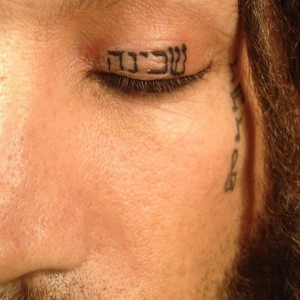 Brian-Welch-tatuaggio.jpg