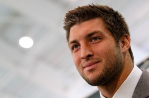 Tim Tebow Invites Both Taylor Swift and Dianna Agron to Charity Event