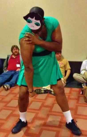 Awesome Powerpuff Girls (Buttercup) Cosplay. Nailed it.