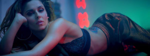 cheryl-cole-crazy-stupid-love-video.png