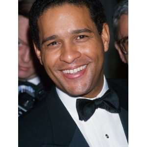 PopScreen - Video Search, Bookmarking and Discovery Engine