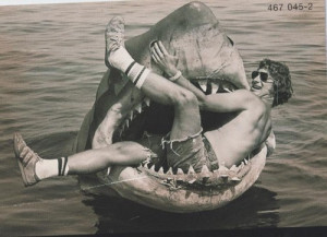 Photos: Steven Spielberg in the mouth of “Jaws”