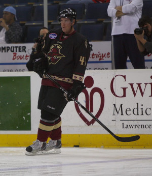 Glavine did participate in one professional hockey game with the ECHL ...