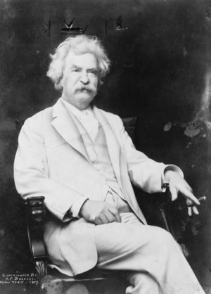 Portrait of Mark Twain, three-quarter length portrait, seated, facing ...