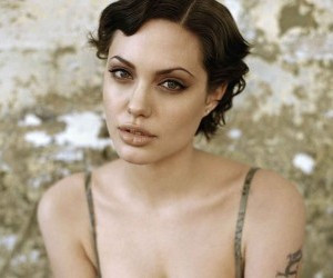 Beautiful lips Angelina Jolie wallpaper