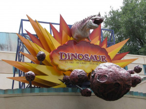 Dinosaur-Attraction-At-Disneys-Animal-Kingdom-1280x960.jpg