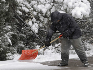 ... tips to stay warm and dryprep your shovel with nonstick cooking spray