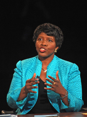 this photo gwen ifill pbs journalist and debate moderator gwen ifill