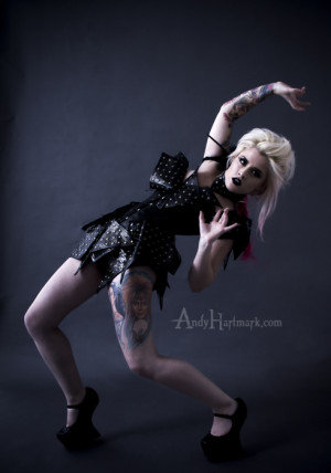 Kelly Eden Just Fyi Im Doing This In Shoes That Have No Heels picture