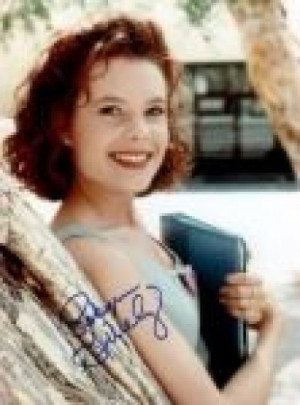 Home Women - Actresses - Robyn Lively