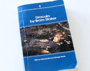 DRACULA by Bram Stoker Paperback 19 81 Edition ...