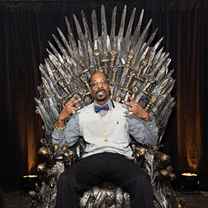 Snoop Dogg Says He's a Huge 'Game of Thrones' Fan: 'I Watch It For ...