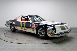 Cale Yarborough's Olds Cutlass NASCAR General Motors, Oldsmobile 442 ...