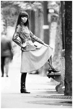 Penelope Tree 1968 Model Penelope Tree wearing fitted and belted ...