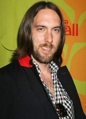 MV5BMjE4MDQ1NDg0OF5BMl5BanBnXkFtZTcwMDcyOTM5Mw@@._V1_SY482_SX348_AL ...