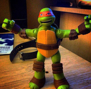 Teenage Mutant Ninja Turtles 2012-battle-shell-mikey.jpg