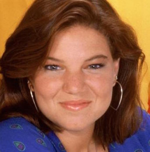 Mindy Cohn Wiki Married Husband or Lesbian Gay and Net Worth