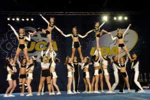 Competitive Cheerleading Stunts Competitive cheerleading
