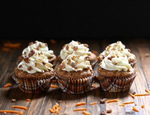 Carrot-Cupcakes-512-PB110512.jpg