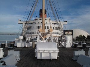 Home Drinks Bars The Queen...