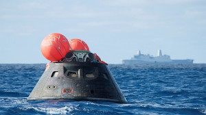 ... releases ‘astronaut’s-eye view’ of Orion spacecraft’s re-entry
