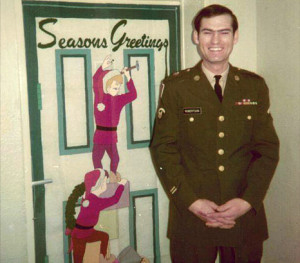 Si has been married for 43 years to Christine, who is not on the show.