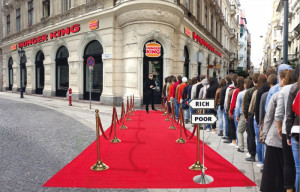fast food restaurant Hunger King fights against the antihomeless ...