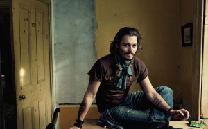 Right-click the wallpaper, select Set As Background.