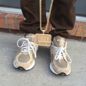 shy-glizzy-glizzy-gang-chain-new-balance.jpg