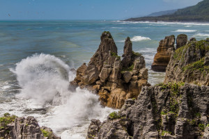 Birds and crashing waves of the Tasman Sea at Pancake Rocks. Photo #3 ...