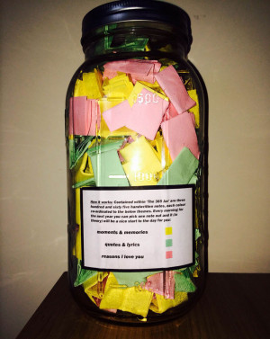 Perfect Boyfriend Puts 365 Love Notes In A Jar For His Girlfriend To ...