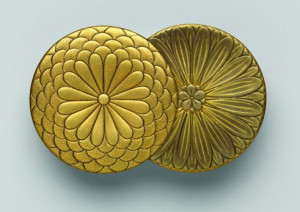 Incense box in the shape of overlapped chrysanthemums, late 19th ...